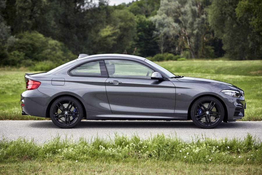  BMW M240i xDrive Coupe 2017 года  (WW) (фото 85 из 116)